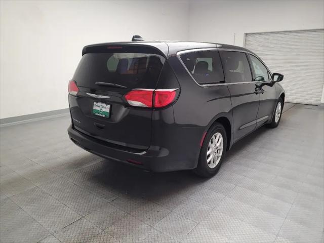 2017 Chrysler Pacifica Touring