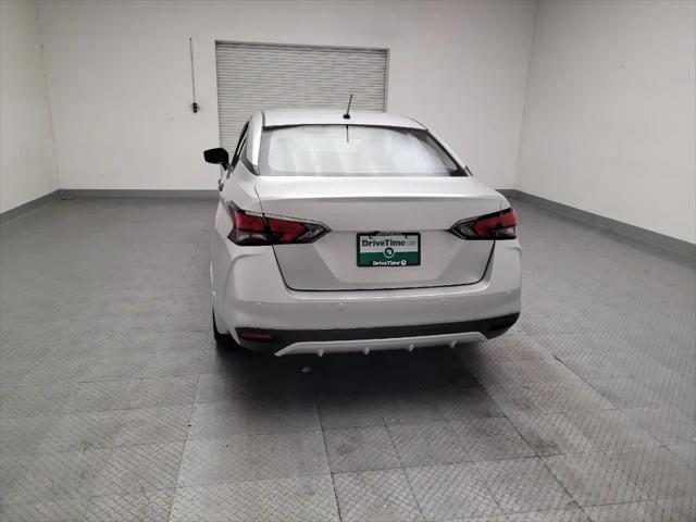 2021 Nissan Versa S Xtronic CVT