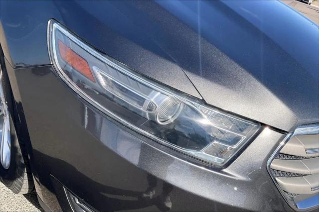 2015 Ford Taurus SEL