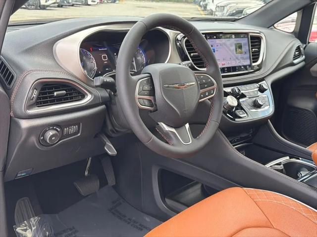 2024 Chrysler Pacifica Pinnacle AWD
