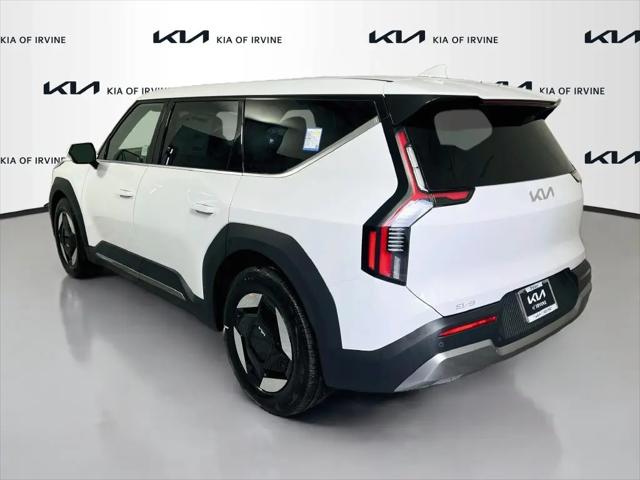 2026 Kia EV9 Light Long Range