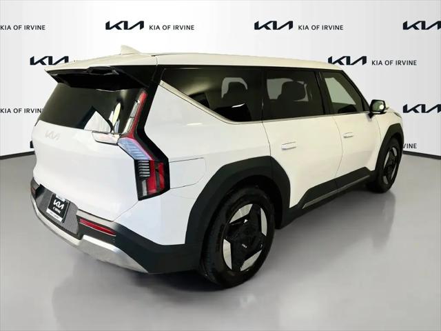 2026 Kia EV9 Light Long Range