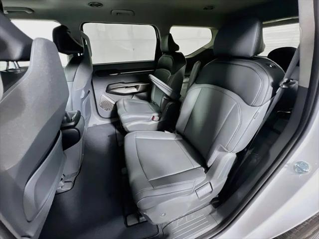 2026 Kia EV9 Light Long Range