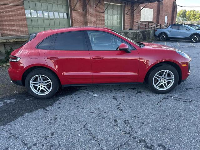 2019 Porsche Macan Macan
