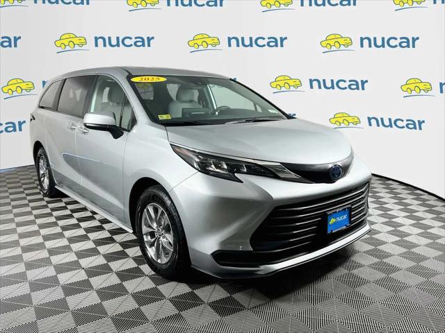 2025 Toyota Sienna LE for sale in North Kingstown, RI