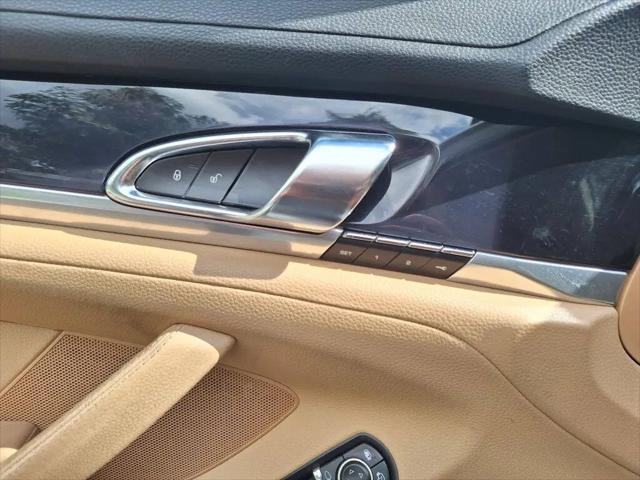 2016 Porsche Panamera Panamera
