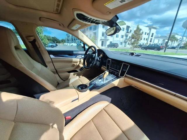 2016 Porsche Panamera Panamera