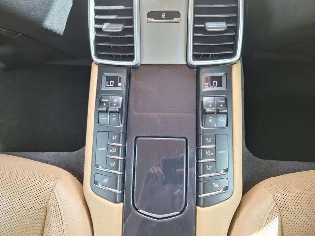 2016 Porsche Panamera Panamera