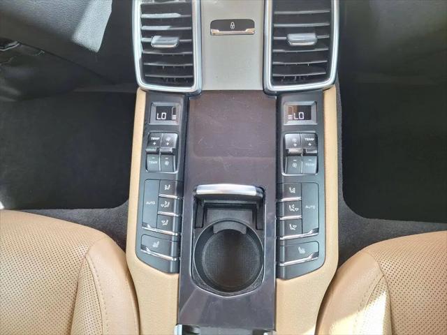 2016 Porsche Panamera Panamera
