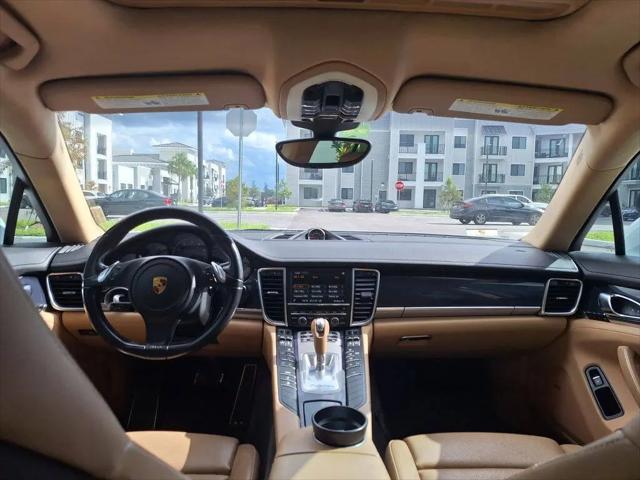 2016 Porsche Panamera Panamera