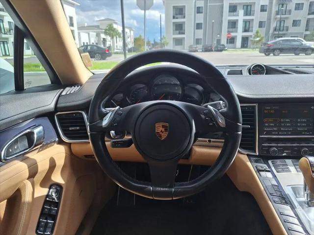 2016 Porsche Panamera Panamera