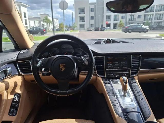 2016 Porsche Panamera Panamera