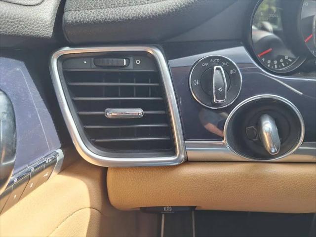 2016 Porsche Panamera Panamera