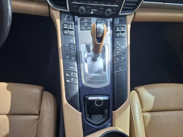 2016 Porsche Panamera Panamera