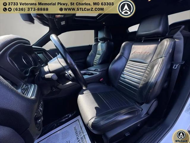 2016 Dodge Challenger 392 Hemi Scat Pack Shaker