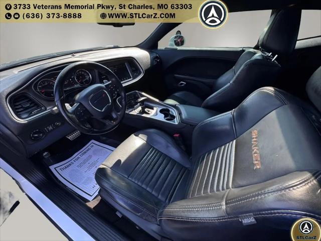 2016 Dodge Challenger 392 Hemi Scat Pack Shaker