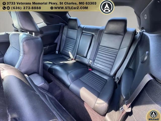 2016 Dodge Challenger 392 Hemi Scat Pack Shaker