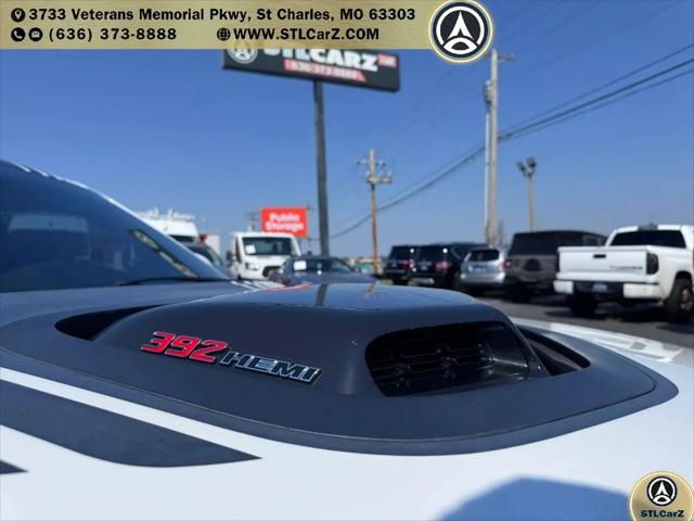 2016 Dodge Challenger 392 Hemi Scat Pack Shaker