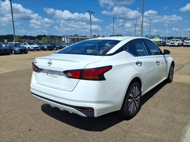 2025 Nissan Altima SV FWD