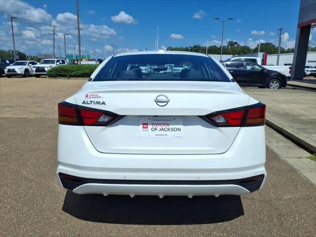 2025 Nissan Altima SV FWD