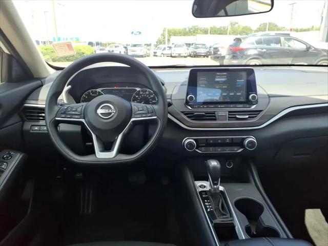 2025 Nissan Altima SV FWD