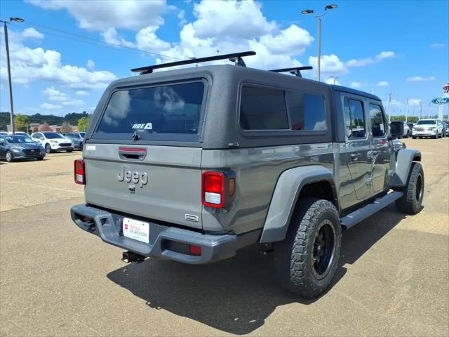 2022 Jeep Gladiator Overland