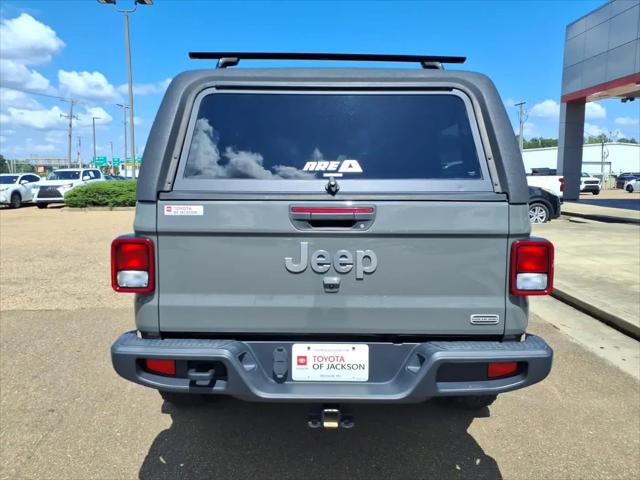 2022 Jeep Gladiator Overland