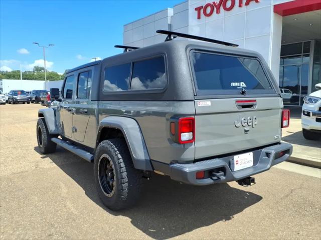 2022 Jeep Gladiator Overland