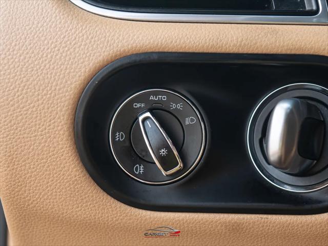 2018 Porsche Macan Macan