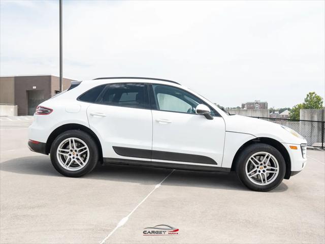 2018 Porsche Macan Macan