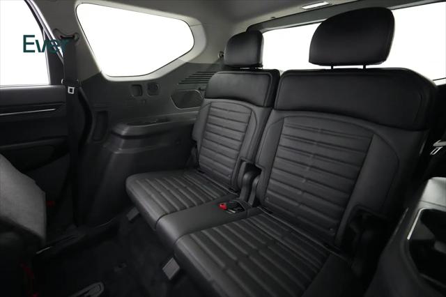 2024 Kia EV9 Land