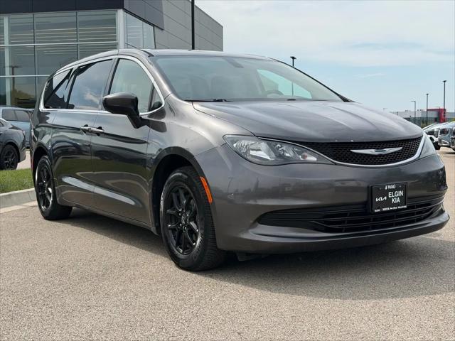 2017 Chrysler Pacifica Touring for sale in Elgin, IL