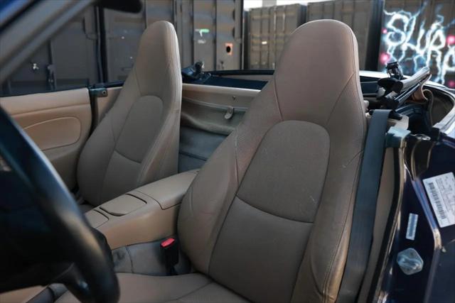 2002 Mazda MX-5 Cloth