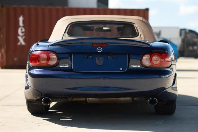 2002 Mazda MX-5 Cloth