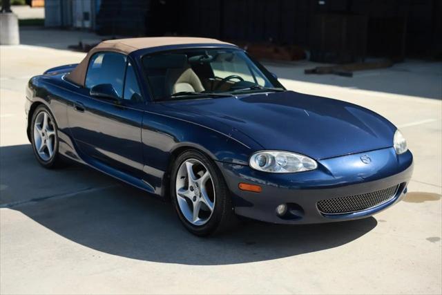 2002 Mazda MX-5 Cloth
