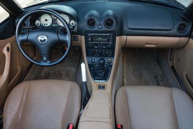 2002 Mazda MX-5 Cloth