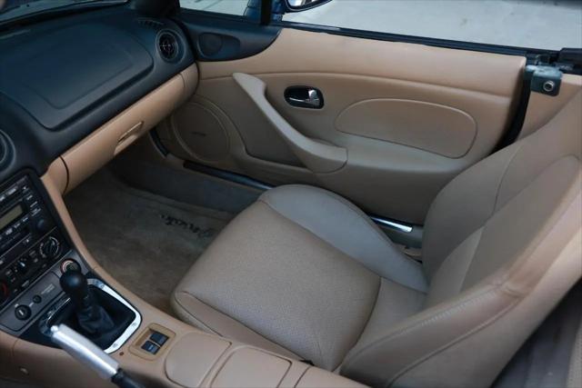 2002 Mazda MX-5 Cloth