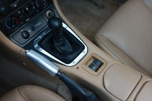 2002 Mazda MX-5 Cloth