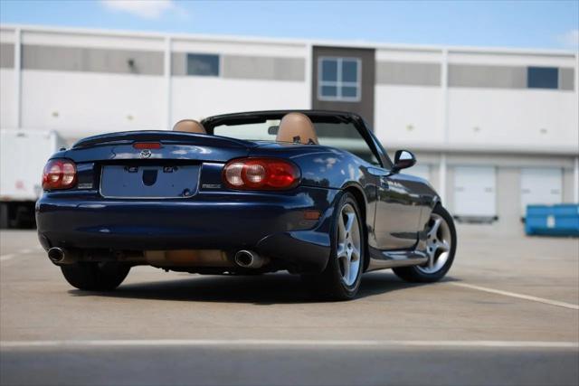 2002 Mazda MX-5 Cloth