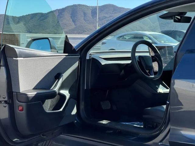 2025 Tesla Model 3 Standard Rear-Wheel Drive