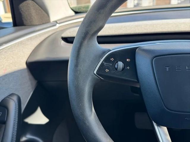 2025 Tesla Model 3 Standard Rear-Wheel Drive