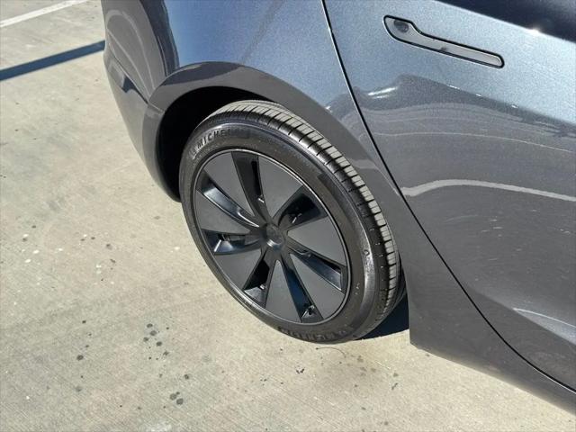 2025 Tesla Model 3 Standard Rear-Wheel Drive