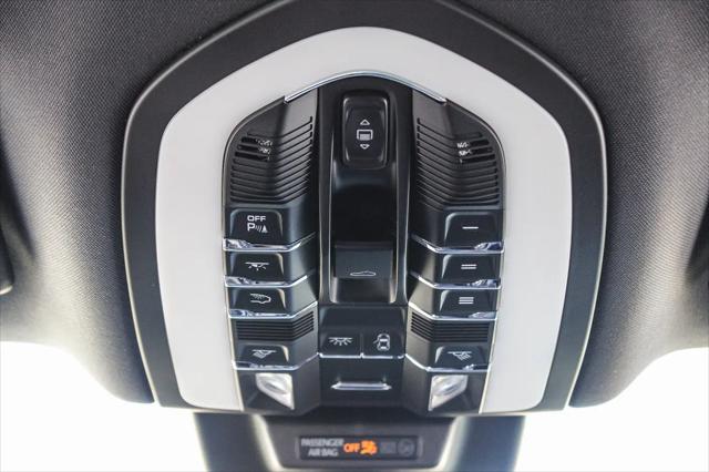 2022 Porsche Macan S
