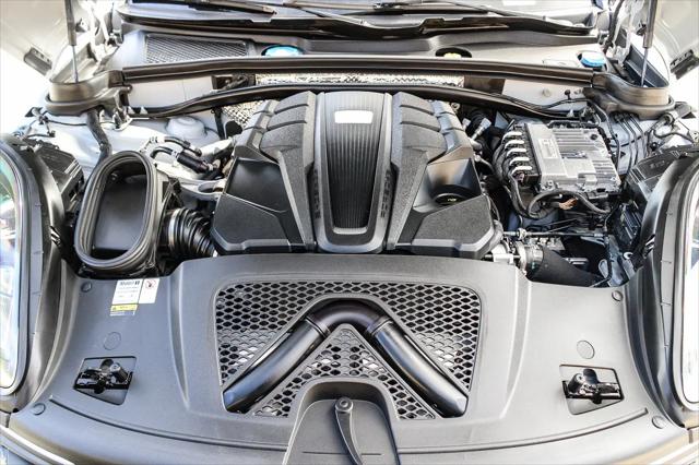 2022 Porsche Macan S