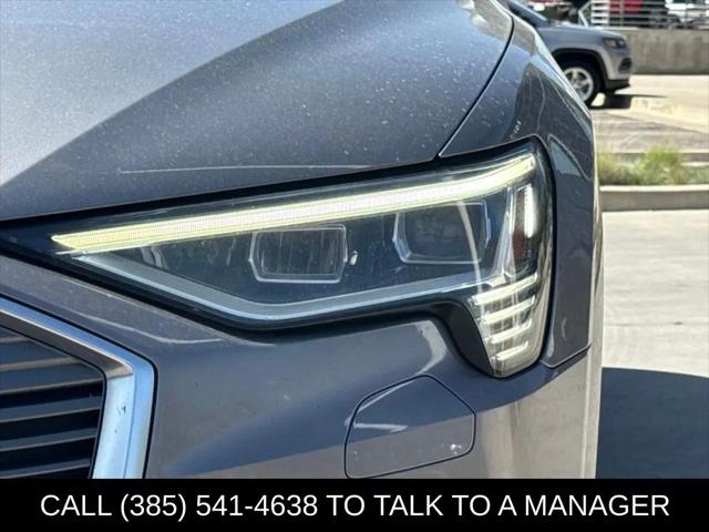 2019 Audi e-tron Premium Plus