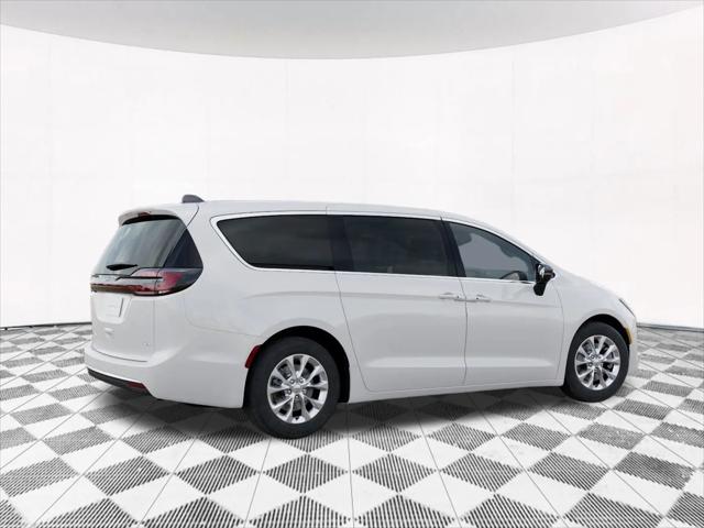 2027 Chrysler Pacifica Select AWD