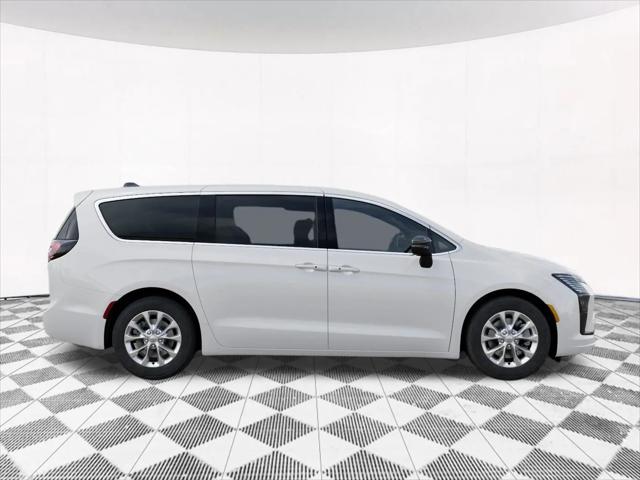 2027 Chrysler Pacifica Select AWD