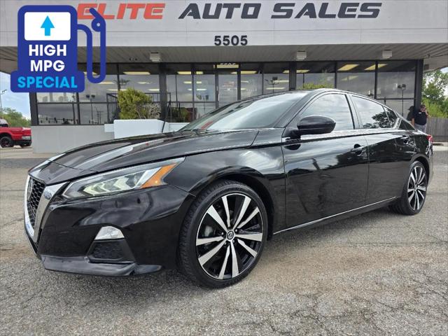 2022 Nissan Altima SR FWD for sale in Wichita, KS