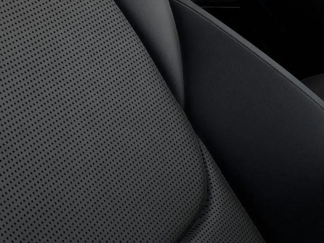 2027 Genesis GV70 2.5T Advanced