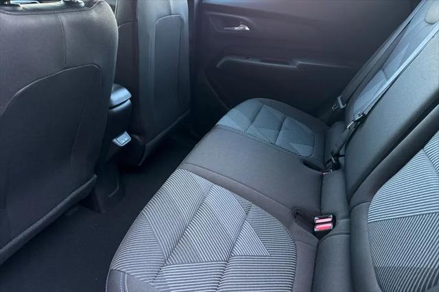 2027 Chevrolet Bolt LT FWD